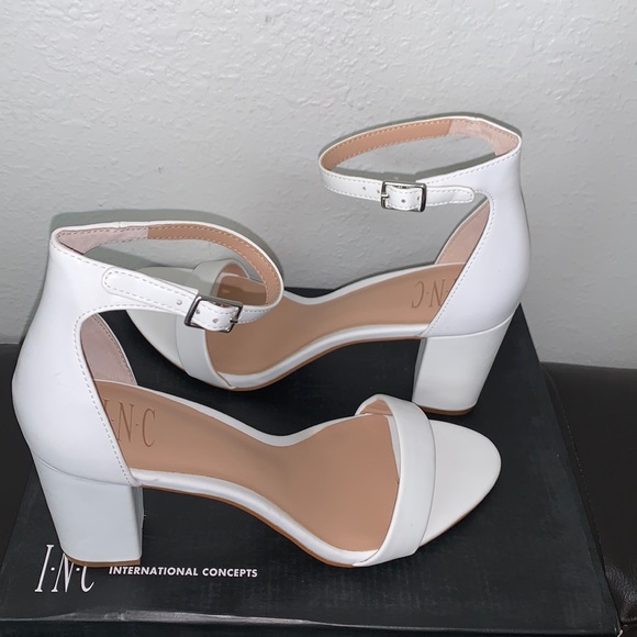 Inc International Concepts Open Toe Ankle Strap Block Heel White - Picture 2 of 9
